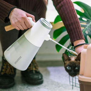 Wireless Plant Water Sprayer Automatic Spraying Machine - 1.4L with Wooden handle