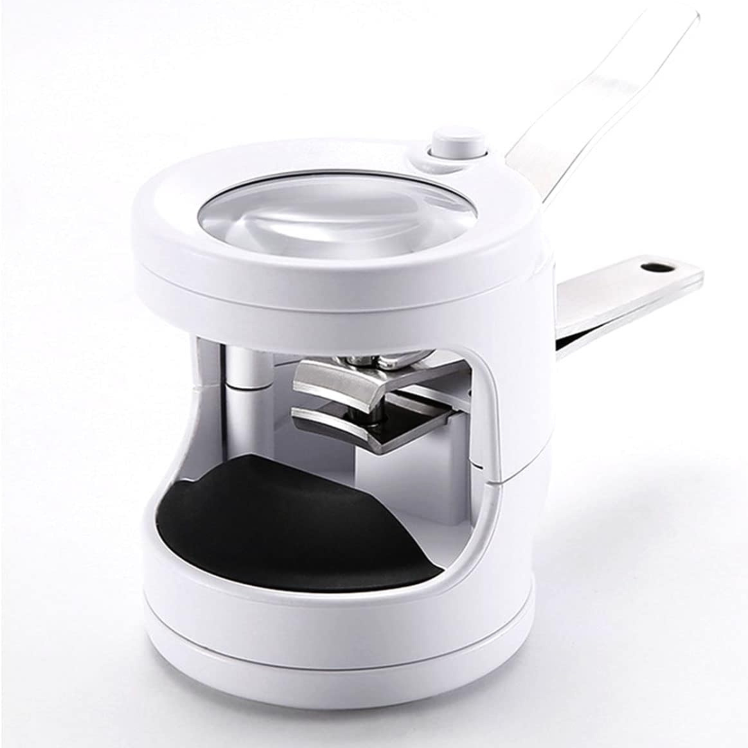 Magnifying Nail Cutter with LED Light: Precision, Comfort, and Hygiene in Nail Care